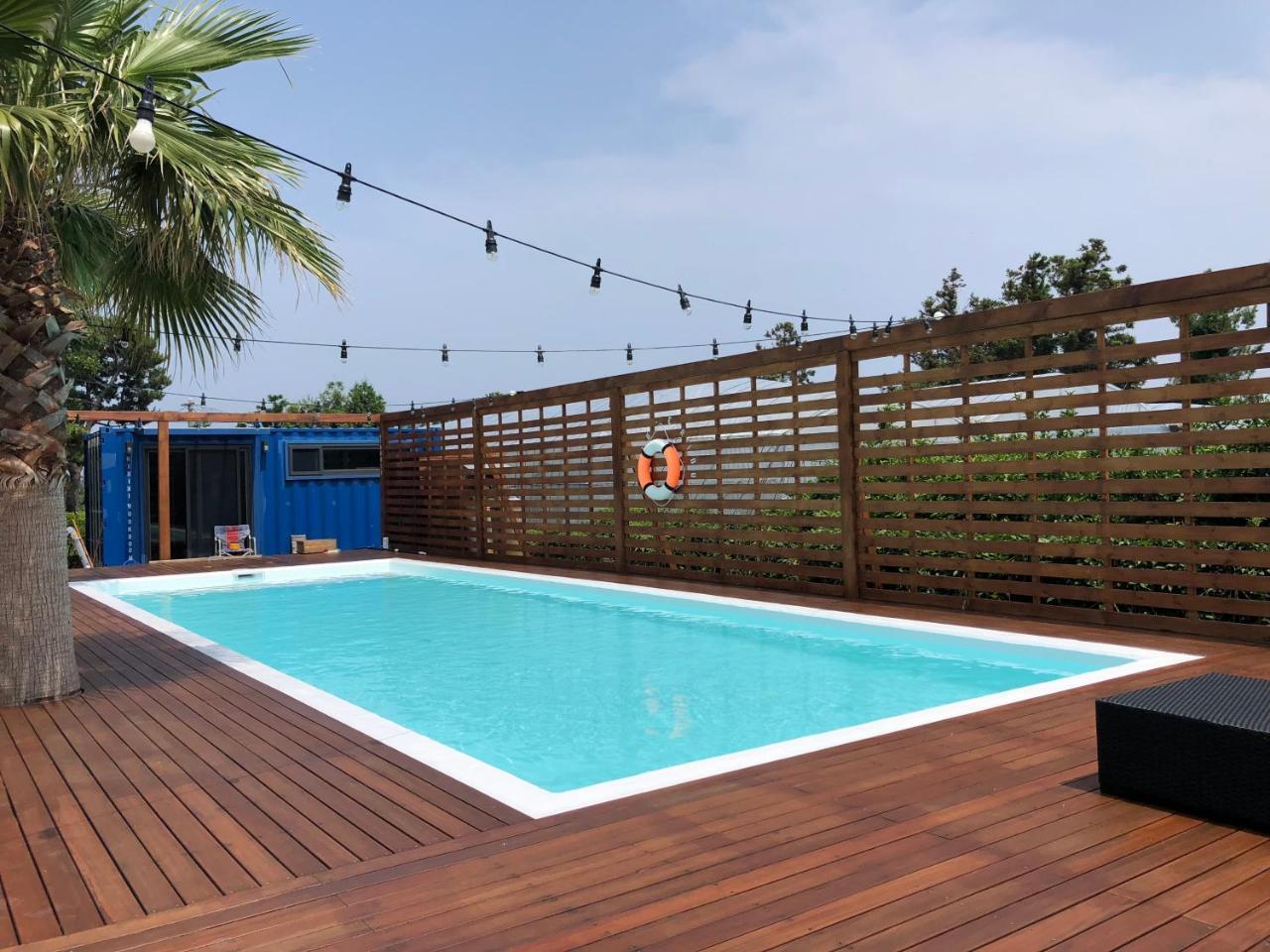 Eridu Cafe N Beds Hotel Seogwipo Exterior foto