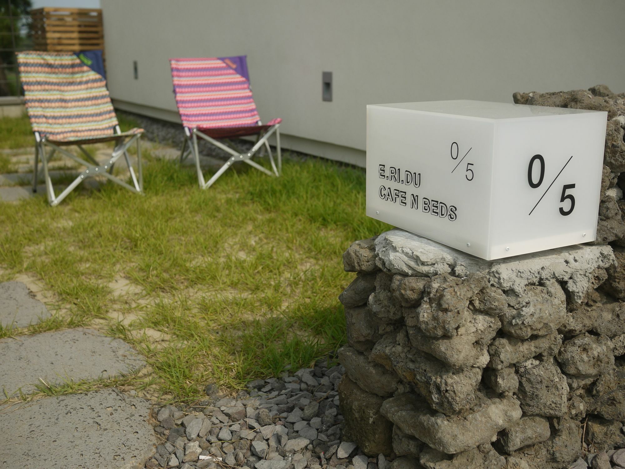 Eridu Cafe N Beds Hotel Seogwipo Exterior foto